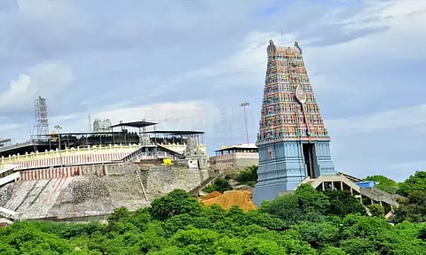 திருத்தணி முருகன் கோவிலில் ஆடி கிருத்திகை விழா: ஆர்.டி.ஓ. தலைமையில் ஆலோசனை கூட்டம்