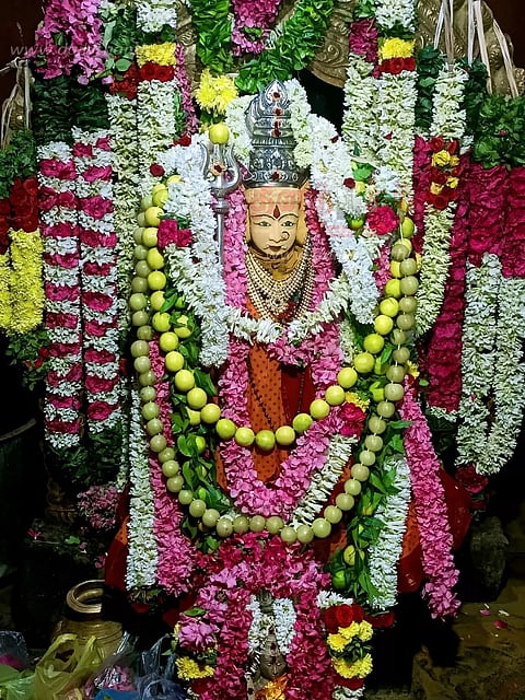 கோவில்களில் சிறப்பு பூஜை