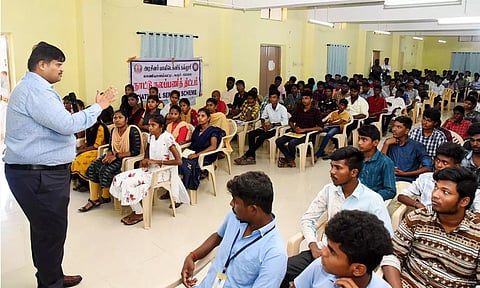 வாழ்க்கை திறன் பயிற்சி வகுப்பு