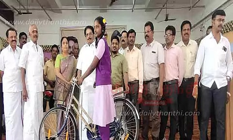 கல்வி கற்பதில் பெண்களுக்கு அதிக ஆர்வம்