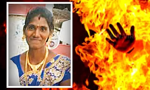 கணவர் குடிப்பழக்கத்தால் காதல் திருமணம் செய்த இளம்பெண் தற்கொலை - உடலில் மண்எண்ணெய் ஊற்றி மிரட்டியபோது விபரீதம்