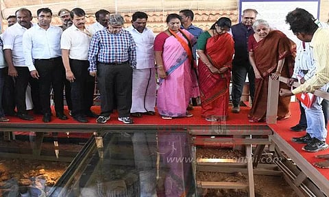 "5 ஆயிரம் தொல்லியல் பொருட்களை மீட்க நடவடிக்கை" - மத்திய மந்திரி நிர்மலா சீதாராமன்