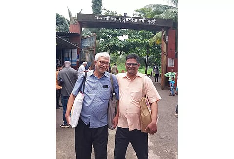 எல்கர் பரிஷத் வழக்கில் 2 சமூக ஆர்வலர்கள் ஜாமீனில் விடுவிப்பு; 5 ஆண்டுக்கு பிறகு சிறையில் இருந்து வெளியே வந்தனர்