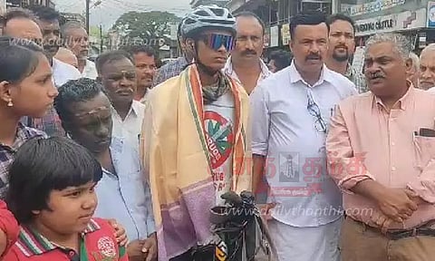 பள்ளி மாணவர் விழிப்புணர்வு சைக்கிள் பயணம்