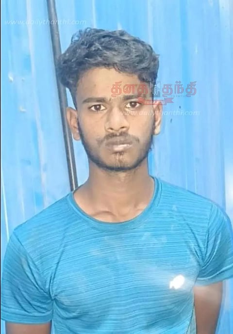 தளி அருகே கர்நாடக எல்லையில்கொலை வழக்கு குற்றவாளியை துப்பாக்கியால் சுட்ட போலீசார்கோர்ட்டுக்கு அழைத்து சென்ற போது தாக்கியதால் அதிரடி