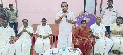 அ.தி.மு.க. நிர்வாகிகள் ஆலோசனை கூட்டம்