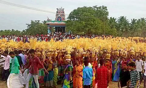 பிடாரியம்மன் கோவிலில் மது எடுப்பு திருவிழா