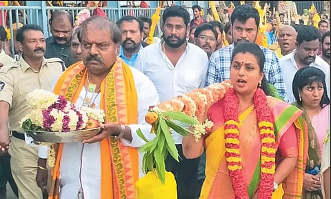 திருத்தணி முருகன் கோவிலில் ஆடிக்கிருத்திகை கோலாகலம்