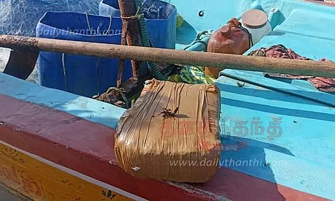 கடலில் மிதந்து வந்த கஞ்சா பார்சல்