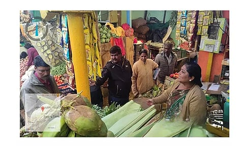 ஊட்டியில், தடை செய்யப்பட்ட பிளாஸ்டிக் பொருட்கள் விற்ற கடைகளுக்கு அபராதம்