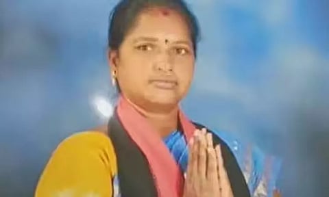 கோவையில் வீடு புகுந்து தி.மு.க. பெண் கவுன்சிலருக்கு அரிவாள் வெட்டு!!!