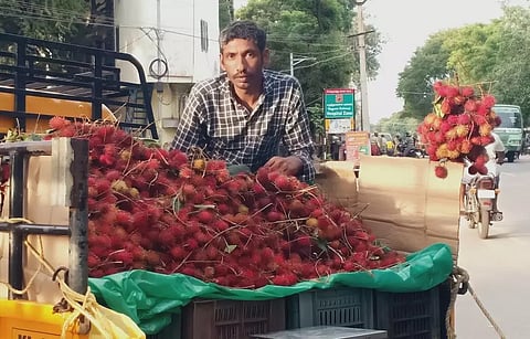 ரம்புட்டான் பழம் கிலோ ரூ.120-க்கு விற்பனை