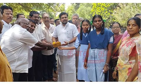 ரூ.45 லட்சத்தில் புனரமைக்கும் பணி