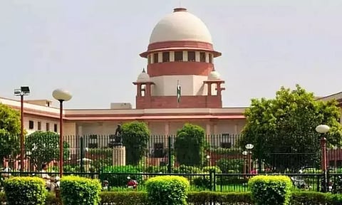 நாட்டின் பல்வேறு ஐகோர்ட்டுகளில் உள்ள நீதிபதிகள் 23 பேர் இடமாற்றம் - சுப்ரீம் கோர்ட்டு கொலீஜியம் பரிந்துரை