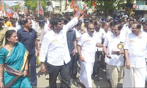 தி.மு.க. ஆட்சியில் தமிழகம் பின்னோக்கி செல்கிறது -அண்ணாமலை பேச்சு