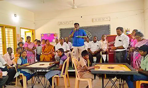 மெய்யப்பா வள்ளியம்மை காஞ்சி சங்கரா வித்யாலயா பள்ளியில் கேரம் போட்டி