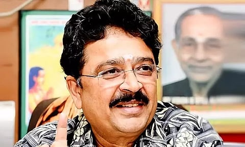 நாங்குநேரி சம்பவம்: 3 டைரக்டர்கள் மீது எஸ்.வி.சேகர் புகார்