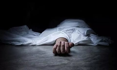 மதுரையில் ஒரே குடும்பத்தை சேர்ந்த 3 பேர் தற்கொலை - குடும்ப வறுமையால் விபரீத முடிவு