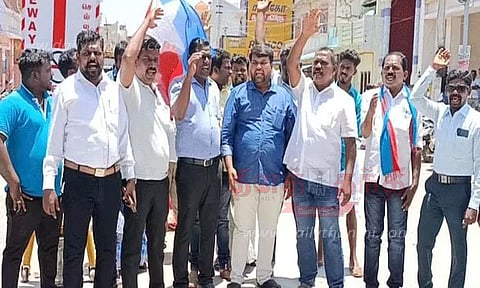 விடுதலை சிறுத்தைகள் கட்சியினர் ஆர்ப்பாட்டம்