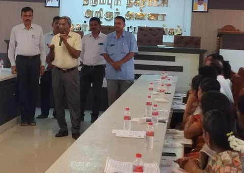 தர்மபுரி நகராட்சி கவுன்சிலர்களுக்கான பயிற்சி முகாம்மாவட்ட முதன்மை கல்வி அலுவலர் தொடங்கி வைத்தார்