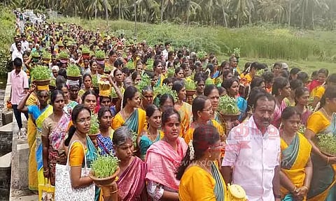 சொக்கநாதபாளையம் சுயம்பு மாரியம்மன் கோவில் கும்பாபிஷேக விழா