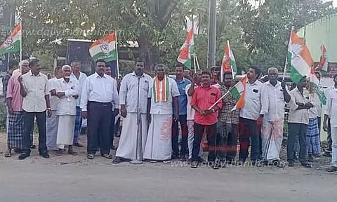 மத்திய அரசை கண்டித்து காங்கிரசார் ஆர்ப்பாட்டம்