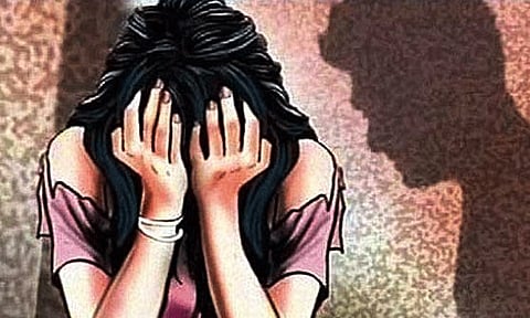 இன்ஸ்டாகிராம் மூலம் பழகிய பெண்ணை ஹோட்டலுக்கு அழைத்து பாலியல் வன்கொடுமை செய்த நபர்..!