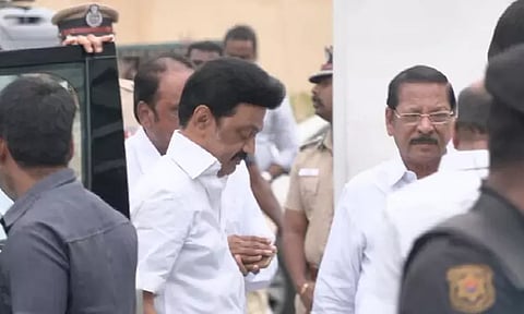 திருவாரூர்,நாகை மாவட்டங்களில் சுற்றுப்பயணம்: சென்னையில் இருந்து புறப்பட்டார் முதல்-அமைச்சர் மு.க.ஸ்டாலின்