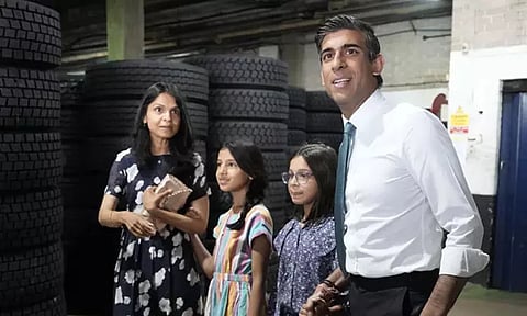 மனைவி அக்சதாவின் பங்குகள்.. கவனக்குறைவான விதிமீறலுக்கு மன்னிப்பு கேட்ட இங்கிலாந்து பிரதமர்