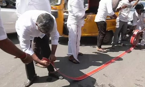 ஓபிஎஸ்-ஐ அதிமுகவில் இருந்து நீக்கியது செல்லும்: ஐகோர்ட்டு பரபரப்பு தீர்ப்பு: ஈபிஎஸ் ஆதரவாளர்கள் கொண்டாட்டம்