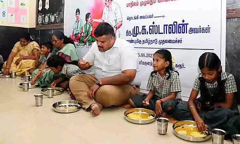 முதல்-அமைச்சரின் காலை உணவு திட்டம் 628 மையங்களில் தொடங்கியது.