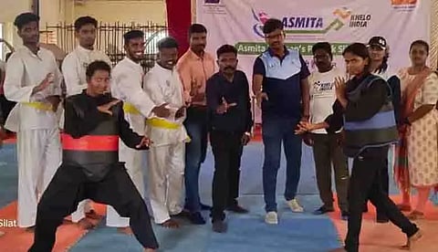 மகளிருக்கான மாநில அளவிலான தற்காப்பு கலை போட்டி