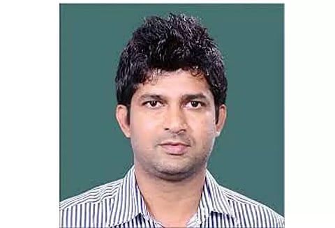 ஒரே காரில் சென்ற பிரதாப் சிம்ஹா-ஜி.டி.தேவேகவுடா