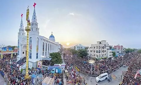 வேளாங்கண்ணி ஆலய திருவிழா பெசன்ட் நகர் பகுதியில் போக்குவரத்து மாற்றம்