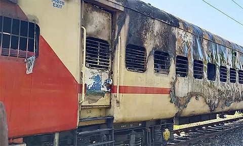 மதுரை ரெயில் தீ விபத்து - 5 பேர் கைது