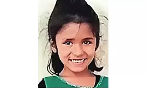 பூங்காவில் சிமெண்ட் பெஞ்ச் விழுந்து 4 வயது சிறுமி பலி; நவிமும்பையில் சோகம்