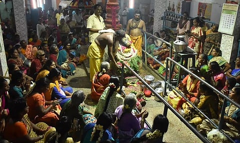 சிவன் கோவில்களில் பிரதோஷ பூஜை