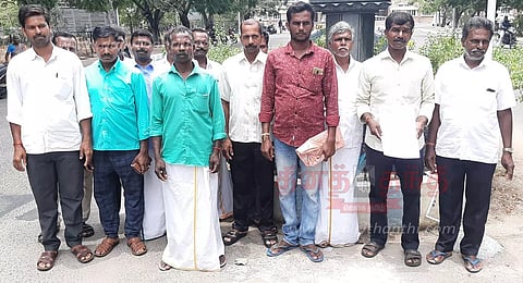 தார்சாலை அமைத்து தர வேண்டும்மலைவாழ் மக்கள், கலெக்டரிடம் மனு