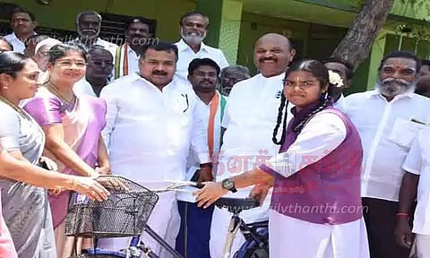 சாட்சியாபுரம் ரெயில்வே மேம்பால பணி தொடங்குவதில் தாமதம்