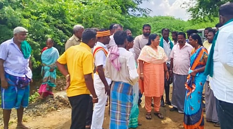 வீடுகளுக்குள் மழைநீர் புகுந்தது 22 பேர் முகாமில் தங்க வைப்பு