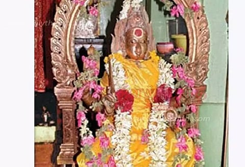 கோவில் விழாவில் எருதுகளை பலியிடும் நிகழ்ச்சி