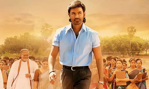 அரசியல் கதையில் தனுஷ்