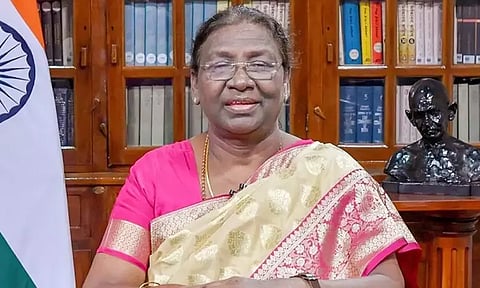 வாழ்க்கையின் சவால்களை உறுதியுடன் எதிர்கொள்ள வேண்டும் - ஜனாதிபதி திரவுபதி முர்மு அறிவுரை