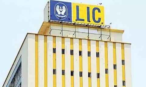 2022-23 நிதி ஆண்டில் எல்.ஐ.சி.யின் பிரீமியம் வருவாய் ரூ.2 லட்சத்து 32 ஆயிரம் கோடி