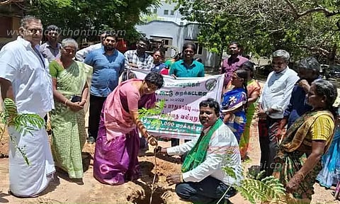 மரக்கன்றுகள் நடும் விழா