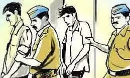 அந்தேரி கேளிக்கை விடுதியில் துப்பாக்கியை காட்டி மிரட்டிய பெண் உள்பட 3 பேர் கைது