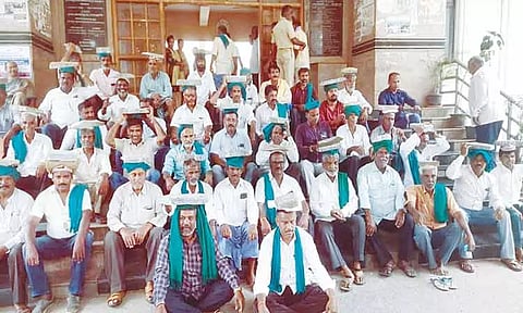 மண்டியாவில் தீவிரம் அடையும் விவசாயிகள் போராட்டம்