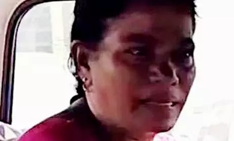 மருத்துவம் படிக்காமல் சிகிச்சை அளித்த பெண் கது