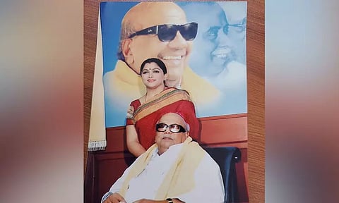 ஆசிரியர் தினம்: எனது அரசியல் குருவை நினைவுகூர்கிறேன் - குஷ்பூ டுவீட்