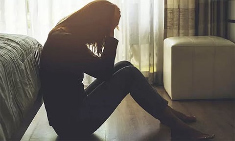 ஆசை வார்த்தை கூறி உல்லாசம்: போலீஸ்காரர் மீது இளம்பெண் புகார்